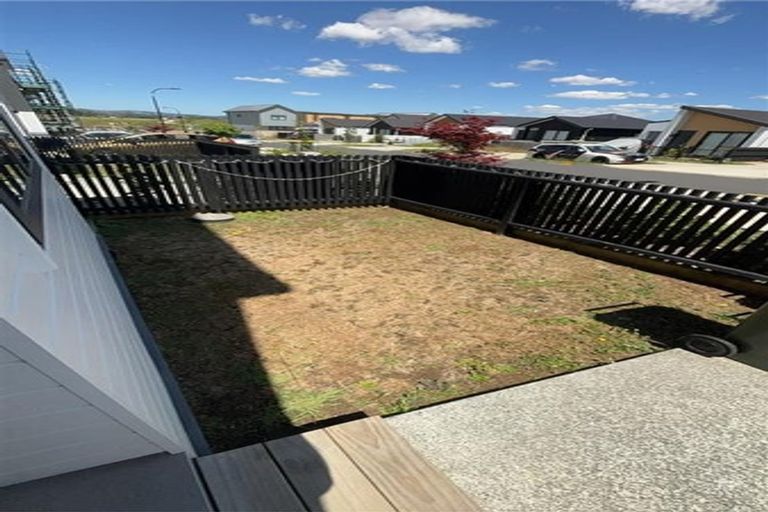 Photo of property in 42 Farranfore Road, Opaheke, 2113