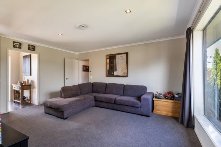 Photo of property in 18 Kitakita Grove, Motueka, 7120