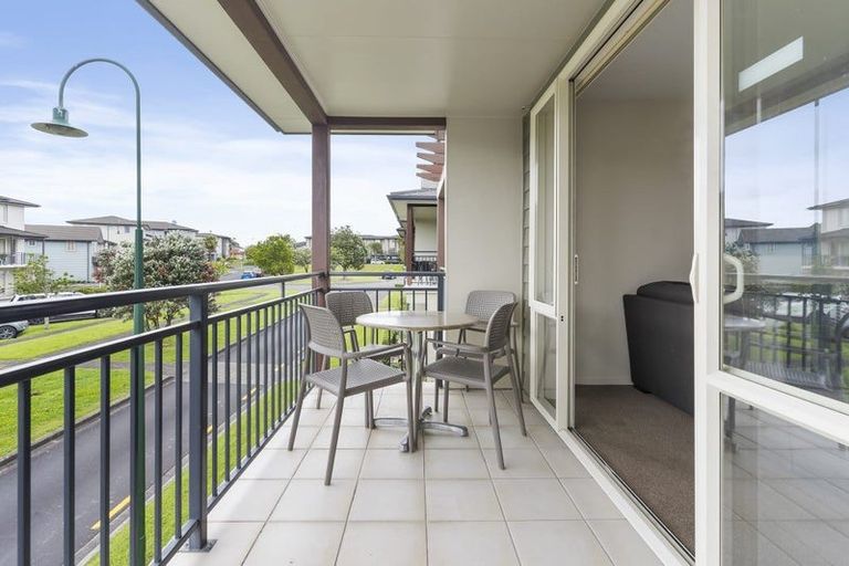 Photo of property in 5/32 Opito Way, East Tamaki, Auckland, 2013