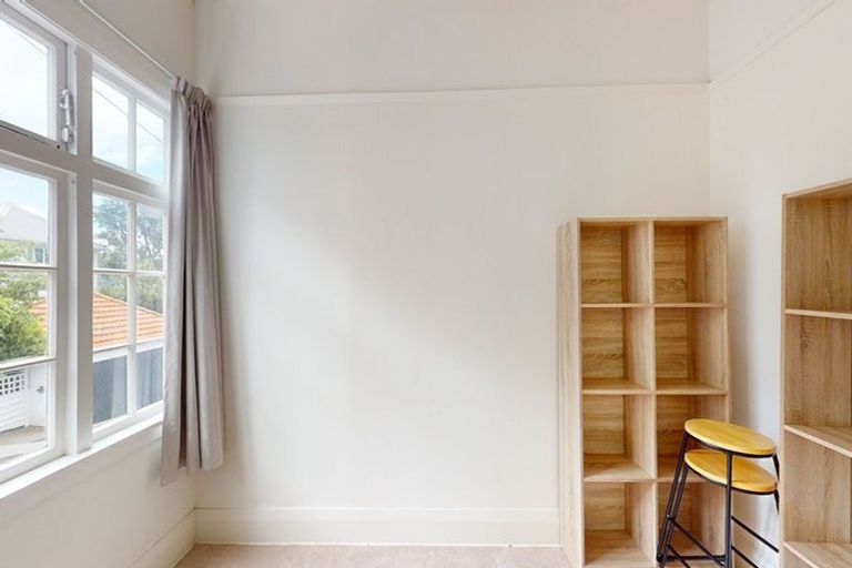 Photo of property in 51 Aurora Terrace, Kelburn, Wellington, 6012