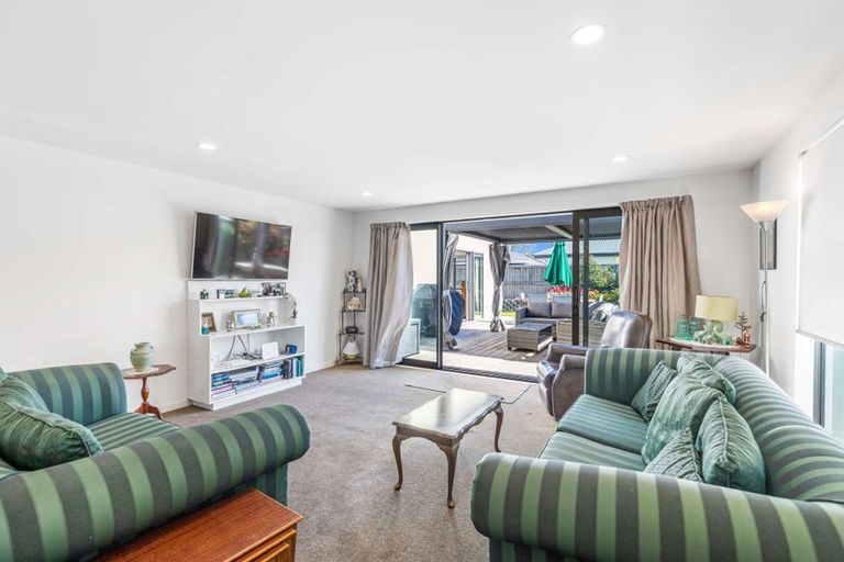 Photo of property in 118 Chinnerys Road, Woodend, 7610