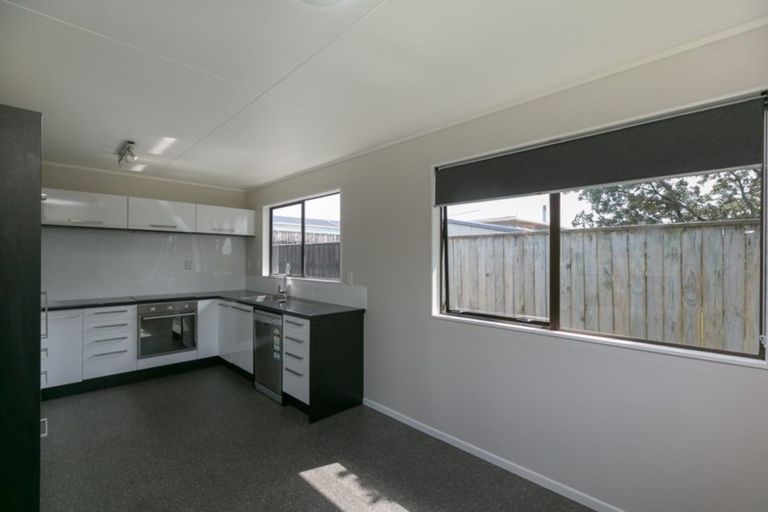 Photo of property in 10b Brierley Place, Marfell, New Plymouth, 4310