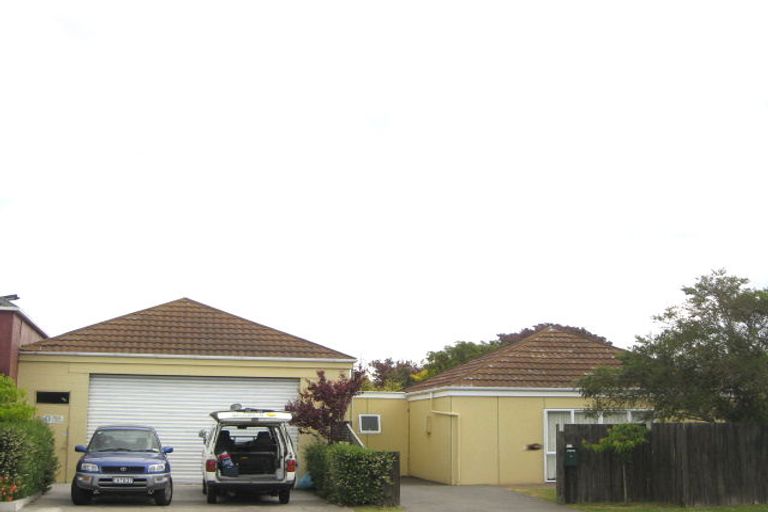 Photo of property in 7a Stapletons Road, Richmond, Christchurch, 8013
