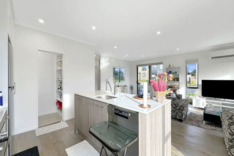 Photo of property in 20 Kilcadden Drive, Flat Bush, Auckland, 2019