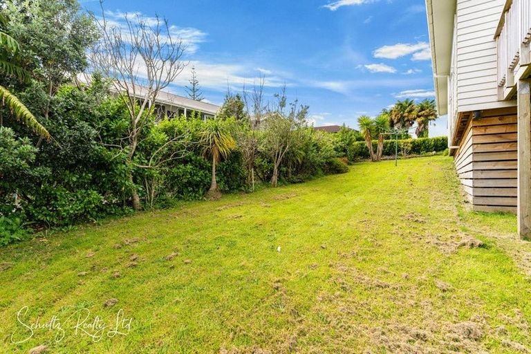 Photo of property in 15 Ash Grove, Maungaturoto, 0520