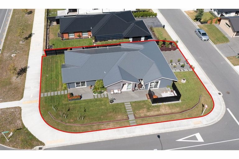 Photo of property in 1 Tara Crescent, Woodend, 7610