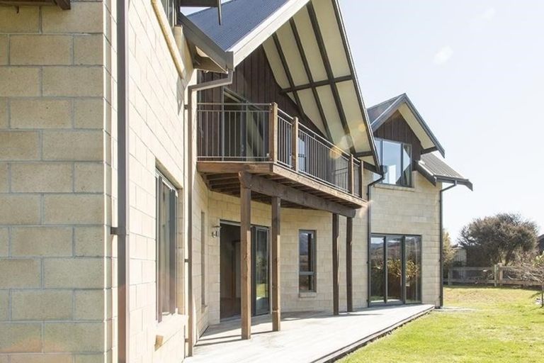 Photo of property in 19 Matheson Crescent, Albert Town, Wanaka, 9305