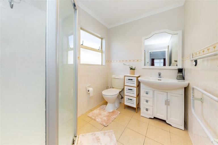 Photo of property in 45 Agapanthus Place, Flat Bush, Auckland, 2016