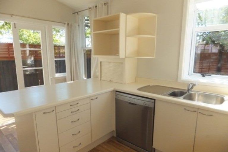 Photo of property in 78 Caledonian Road, St Albans, Christchurch, 8014