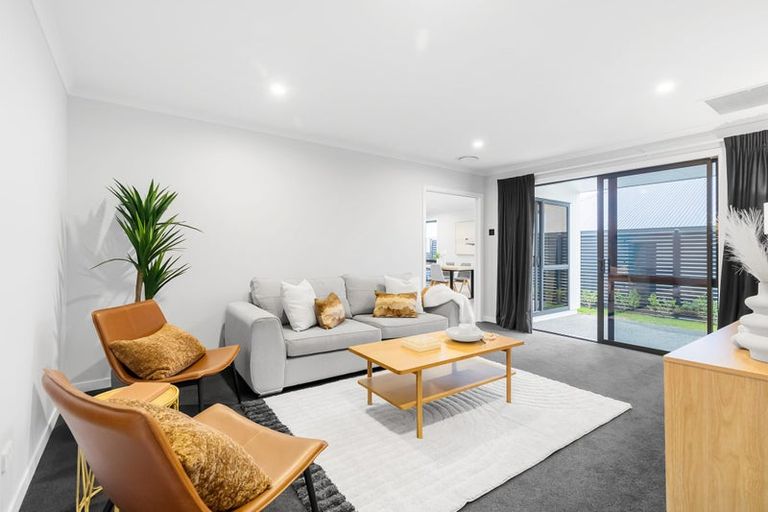 Photo of property in 33 Ngaru Crescent, Wharewaka, Taupo, 3330