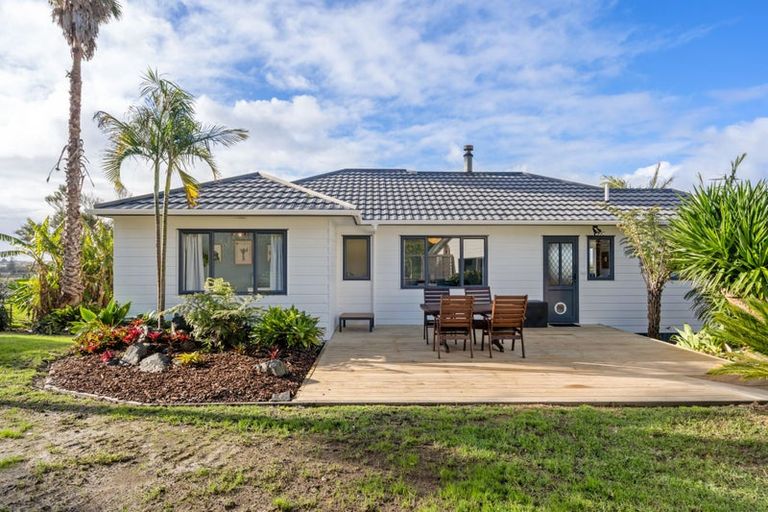 Photo of property in 398 Cove Road, Waipu, 0582