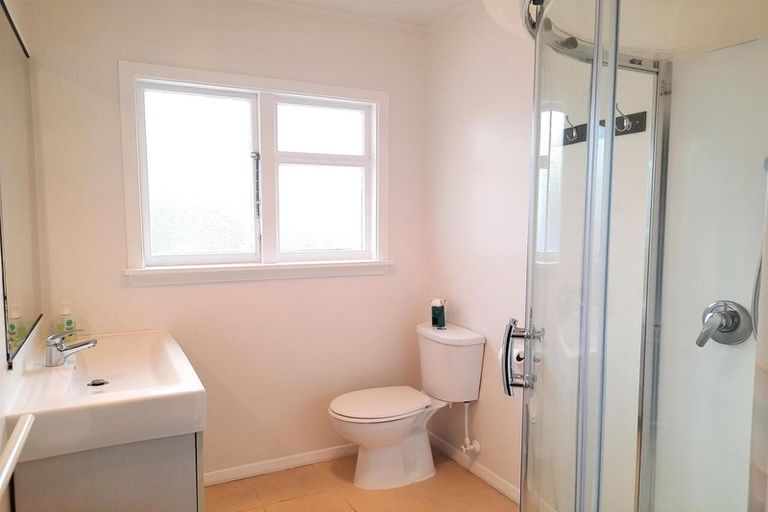 Photo of property in 1/200 Withells Road, Avonhead, Christchurch, 8042