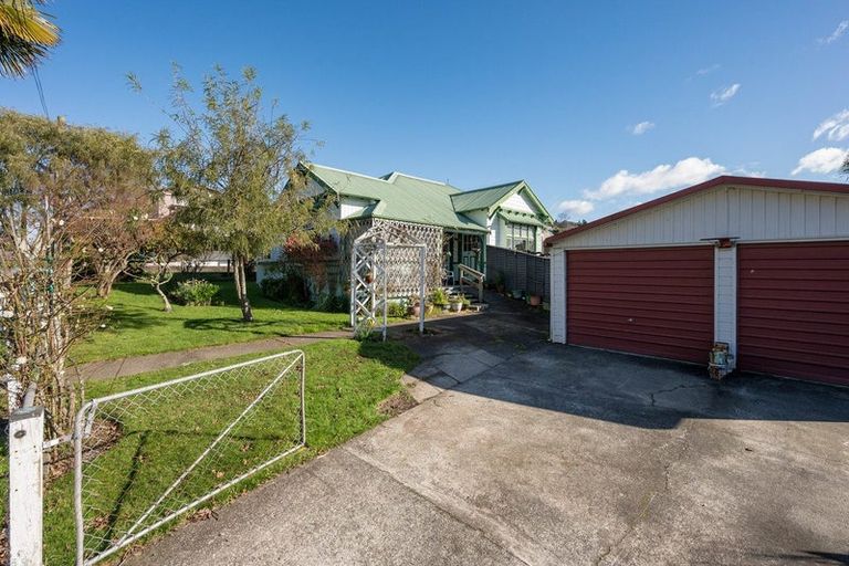 Photo of property in 170 Kawai Street South, Nelson South, Nelson, 7010