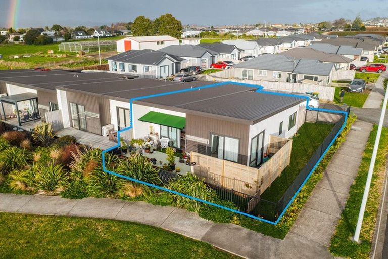 Photo of property in 31 Tuuhura Road, Pukekohe, 2120