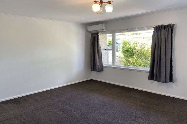 Photo of property in 4/9a Curletts Road, Sockburn, Christchurch, 8042