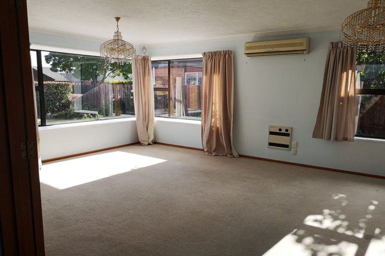 Photo of property in 59 Apsley Drive, Avonhead, Christchurch, 8042