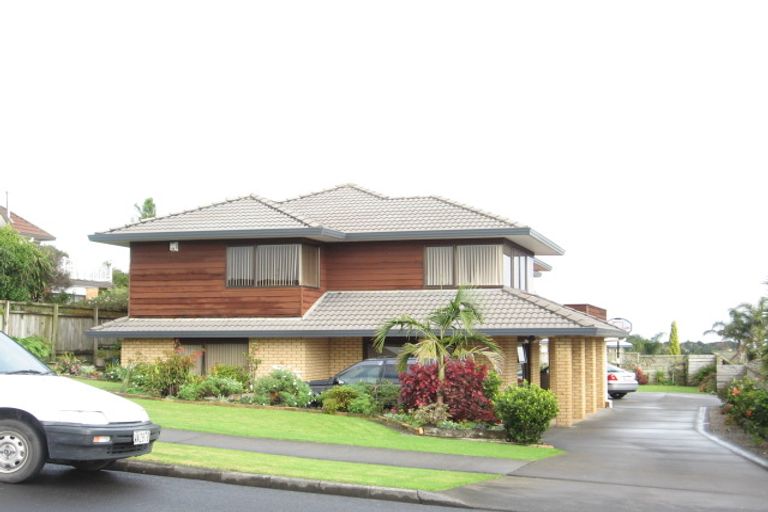 Photo of property in 42 Wairere Road, The Gardens, Auckland, 2105
