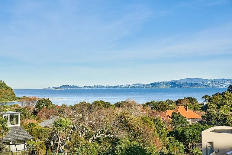 Photo of property in 104 Cheviot Road, Lowry Bay, Lower Hutt, 5013