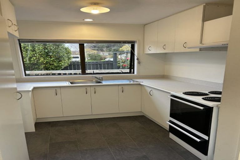 Photo of property in 12 Kennedy Grove, Stokes Valley, Lower Hutt, 5019