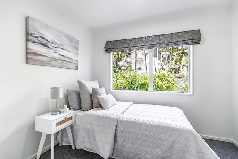 Photo of property in 5 Jensen Place, Frankleigh Park, New Plymouth, 4310