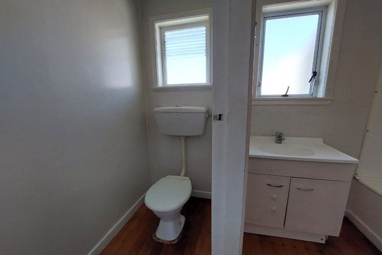 Photo of property in 164-166d Mount Wellington Highway, Mount Wellington, Auckland, 1060