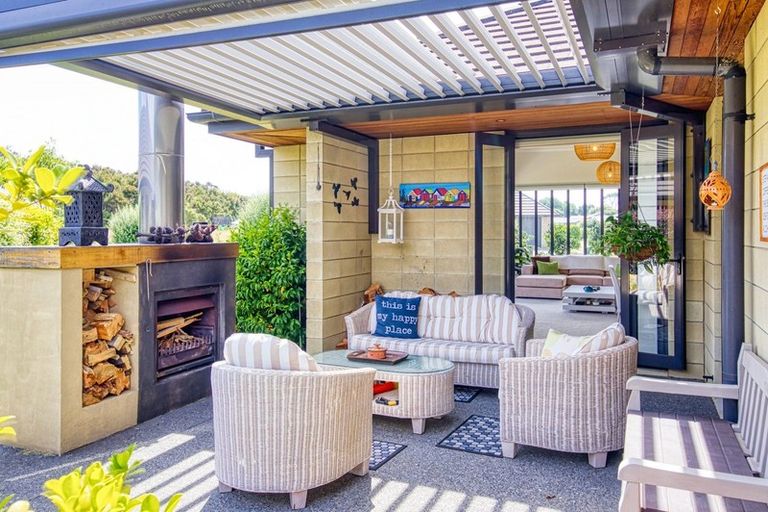 Photo of property in 1 Park Avenue, Mangawhai Heads, Mangawhai, 0505