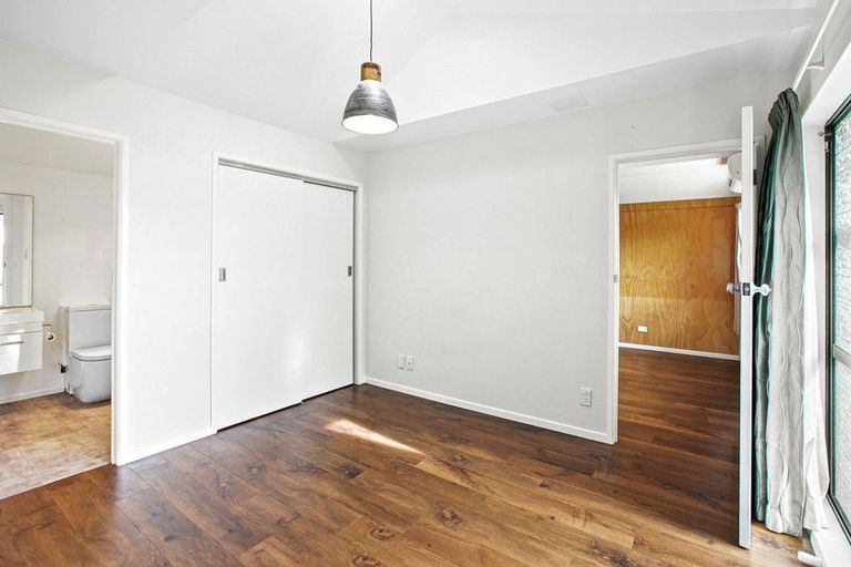 Photo of property in 50 Barrett Road, Whalers Gate, New Plymouth, 4310