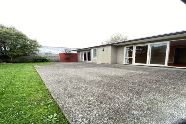 Photo of property in 15 Sierra Court, Roslyn, Palmerston North, 4414