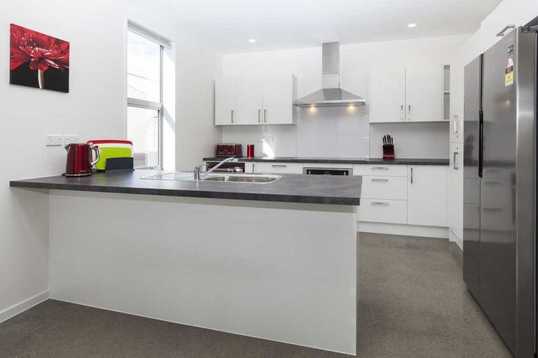 Photo of property in 32 Dickens Street, Addington, Christchurch, 8024