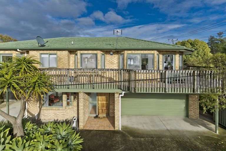 Photo of property in 182 Henderson Valley Road, Henderson, Auckland, 0612
