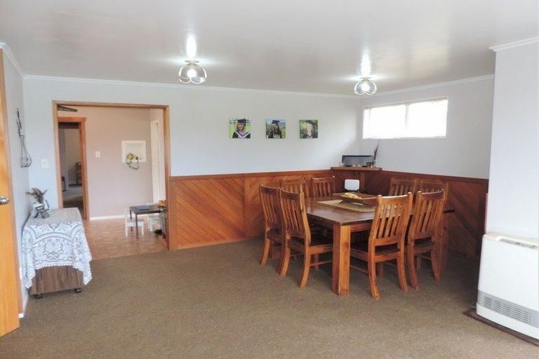 Photo of property in 170 Hakanoa Street, Huntly, 3700