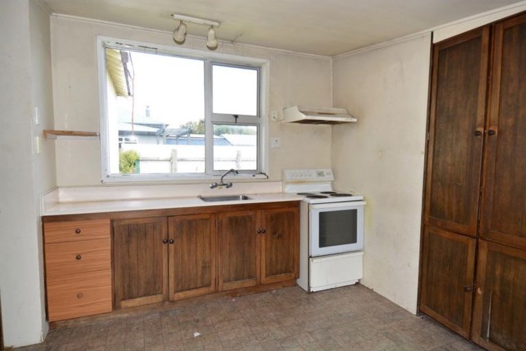 Photo of property in 147 Morton Street, Strathern, Invercargill, 9812