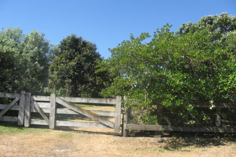 Photo of property in 567 Pukehina Parade, Pukehina, Te Puke, 3189