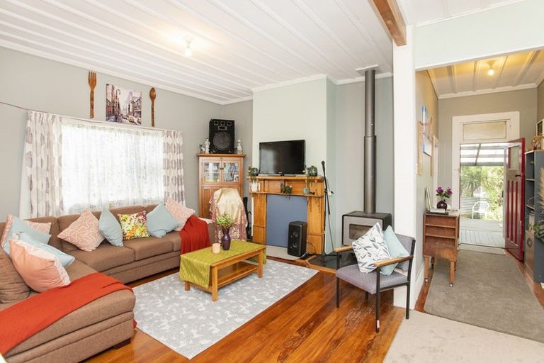 Photo of property in 2 Kara Street, Outer Kaiti, Gisborne, 4010