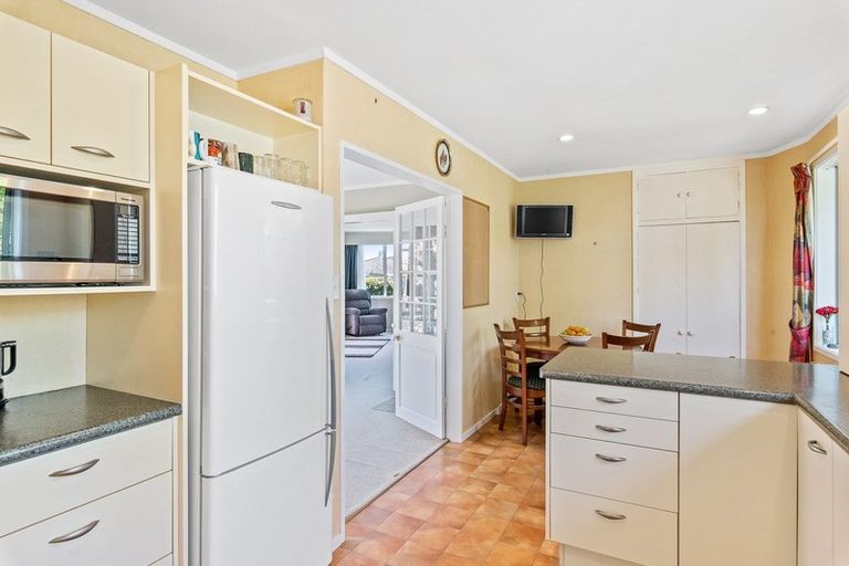 Photo of property in 50 Sylvan Avenue, Waikanae, 5036