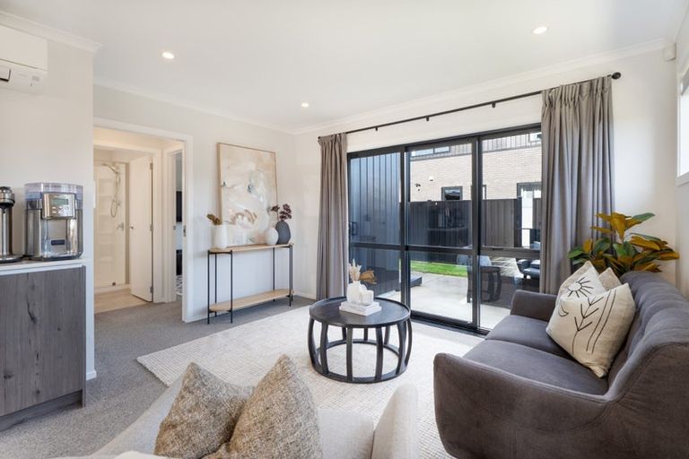 Photo of property in 38 Mawai Hakona Drive, Wallaceville, Upper Hutt, 5018