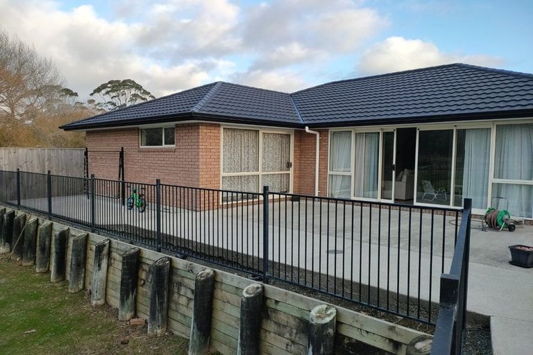 Photo of property in 13 Riverboat Lane, Helensville, 0800