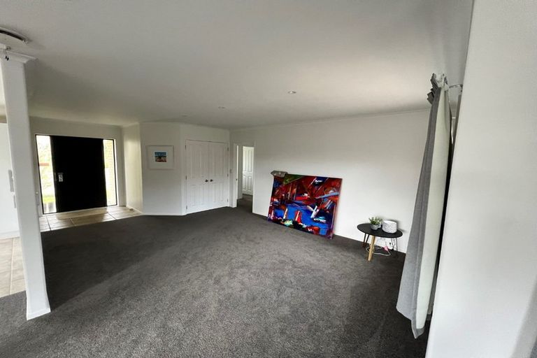 Photo of property in 24 Greig Place, Pukekohe, 2120