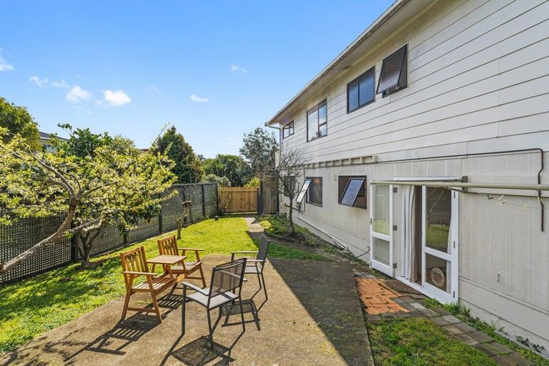 Photo of property in 30 Frimley Terrace, Waikanae Beach, Waikanae, 5036