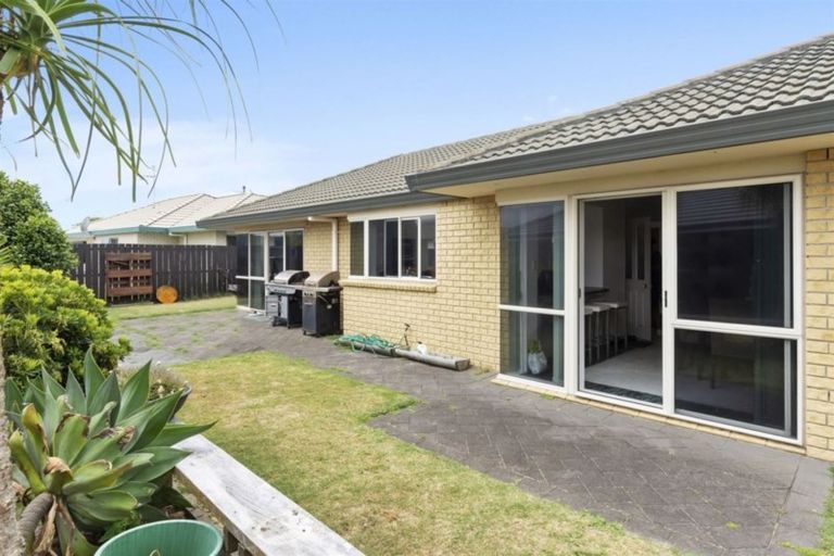 Photo of property in 38 Haven Grove, Papamoa Beach, Papamoa, 3118