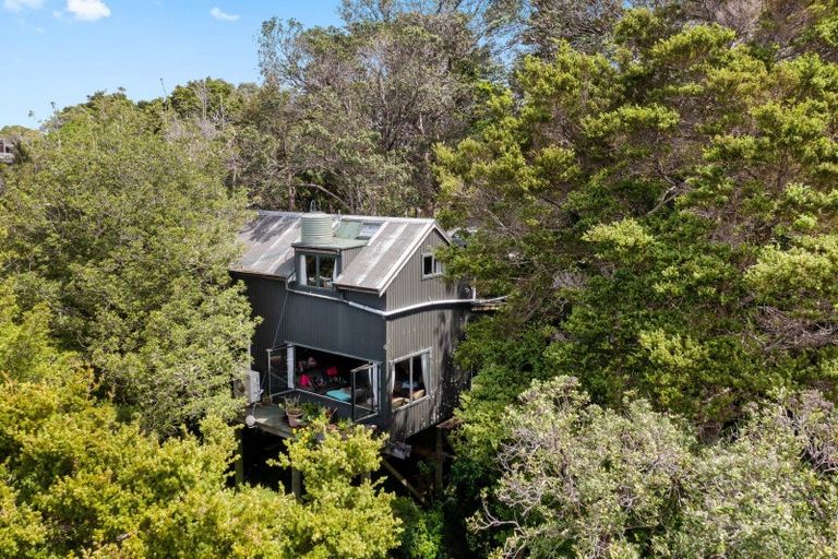 Photo of property in 590 Mahurangi West Road, Mahurangi West, Warkworth, 0983