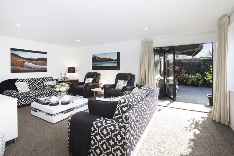 Photo of property in 1/31a Lansbury Avenue, Strowan, Christchurch, 8052