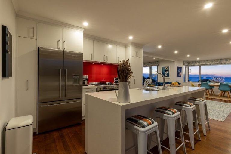 Photo of property in 80 The Esplanade, Raumati South, Paraparaumu, 5032