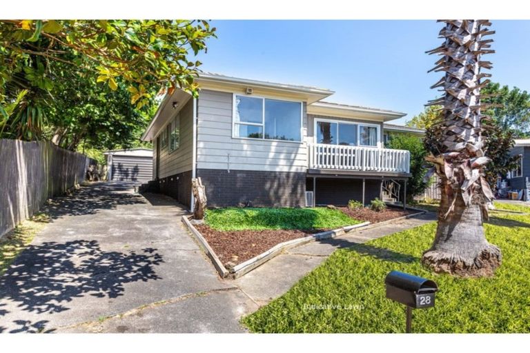 Photo of property in 28 Burbank Avenue, Manurewa, Auckland, 2102