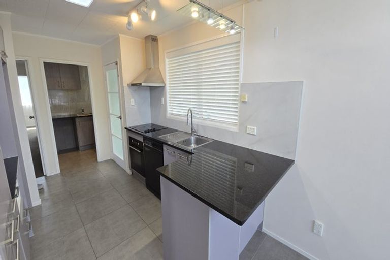 Photo of property in 68 Hutchinsons Road, Bucklands Beach, Auckland, 2014