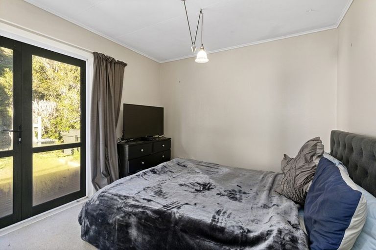 Photo of property in 4 Barberry Grove, Maungaraki, Lower Hutt, 5010