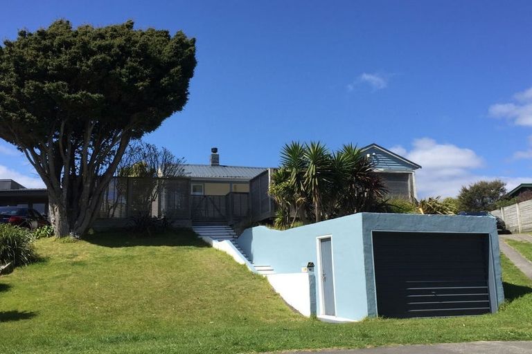 Photo of property in 13 Allen Road, Raumati Beach, Paraparaumu, 5032