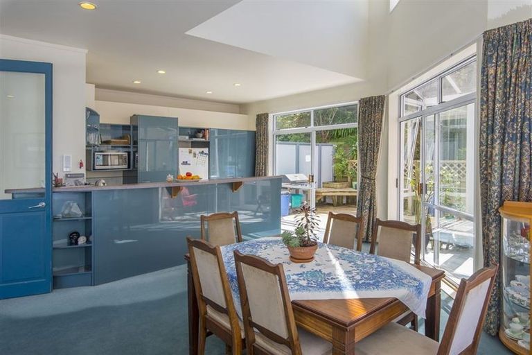 Photo of property in Fernhill Flats, 10/324 The Terrace, Te Aro, Wellington, 6011