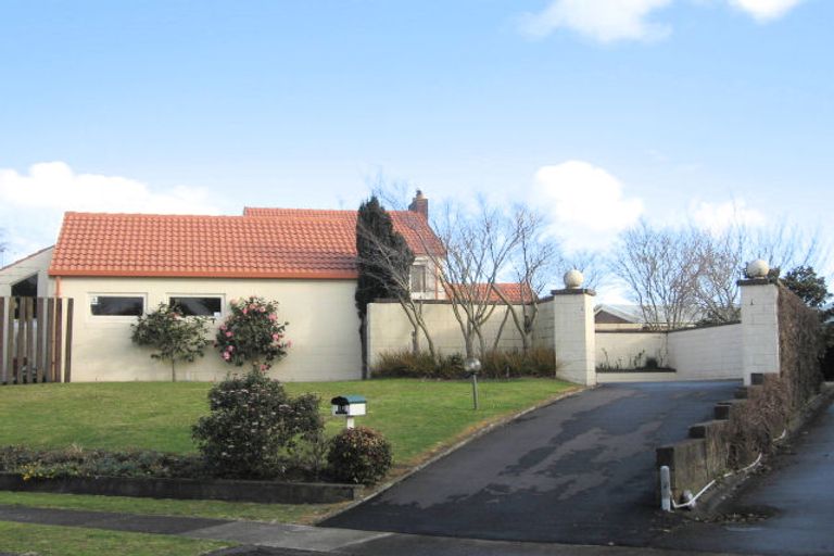 Photo of property in 16 Silva Crescent, Riverlea, Hamilton, 3216