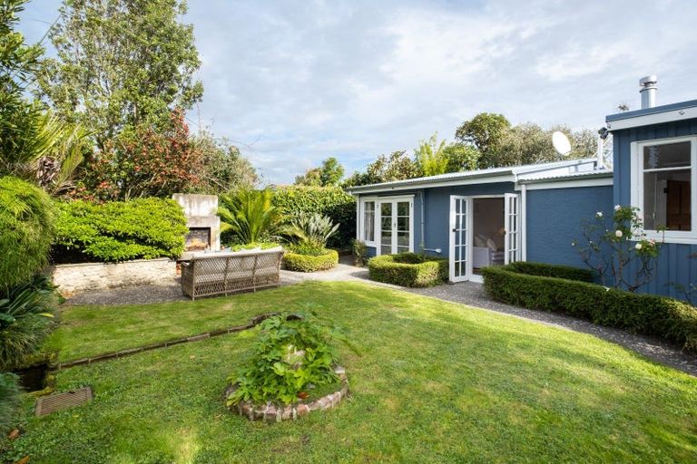 Photo of property in 331 Clifton Road, Te Awanga, 4102